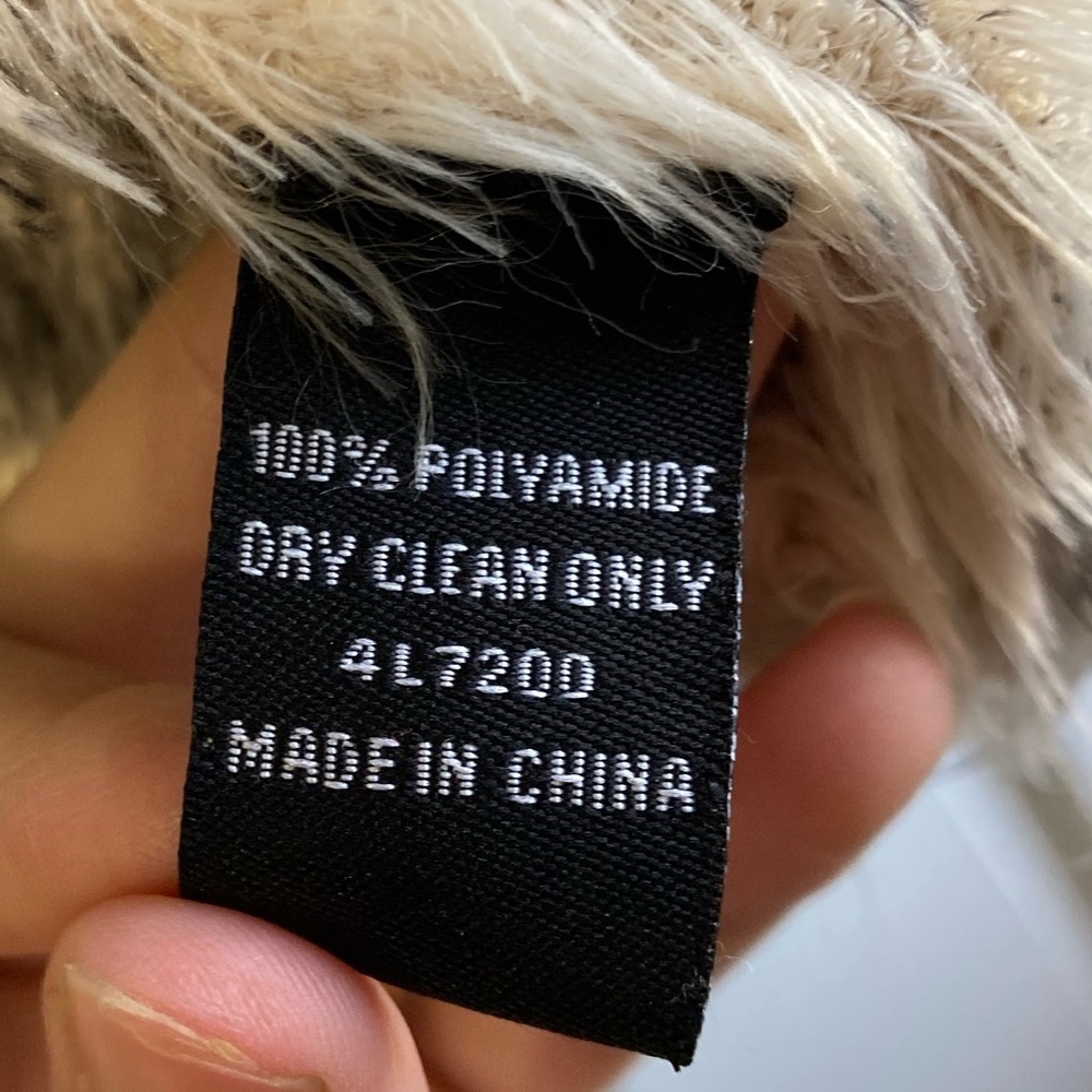 Super Soft Fuzzy Chic Leopard Print Long Sleeve S… - image 4